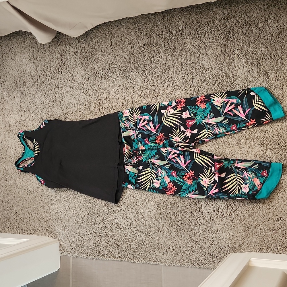 2 piece athletic outfit